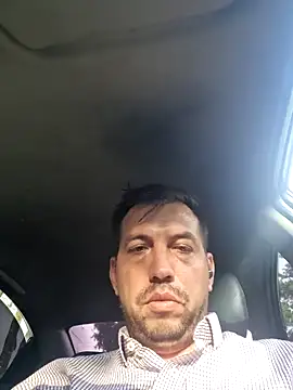 Snapshot of reyarturs13 chatting on February 4, 2025, 9:52 pm reyarturs13 online show from February 4, 2025, 9:52 pm