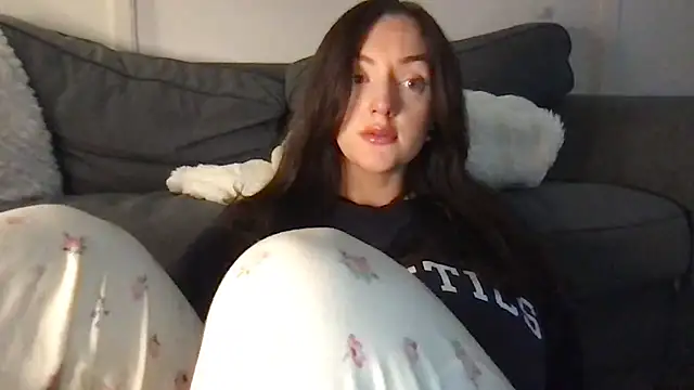 laceyjames24 online show from March 25, 2026, 1:10 pm