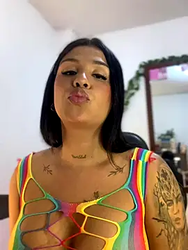 Snapshot of tinalove7 chatting on October 31, 2025, 11:44 pm tinalove7 online show from October 31, 2025, 11:44 pm