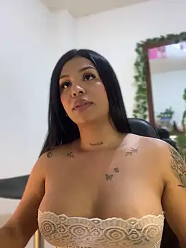 Snapshot of tinalove7 chatting on October 25, 2025, 10:10 pm tinalove7 online show from October 25, 2025, 10:10 pm