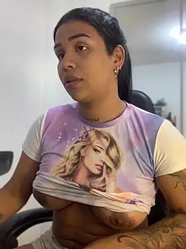 Snapshot of tinalove7 chatting on December 16, 2025, 3:16 pm tinalove7 online show from December 16, 2025, 3:16 pm