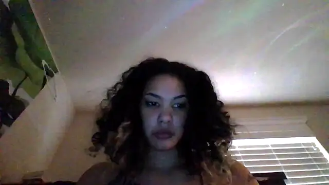 tastylolaaa online show from February 5, 2025, 12:31 am