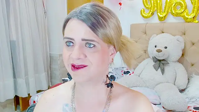 Snapshot of Dolldirtyxxx chatting on February 28, 2026, 8:19 pm Dolldirtyxxx online show from February 28, 2026, 8:19 pm