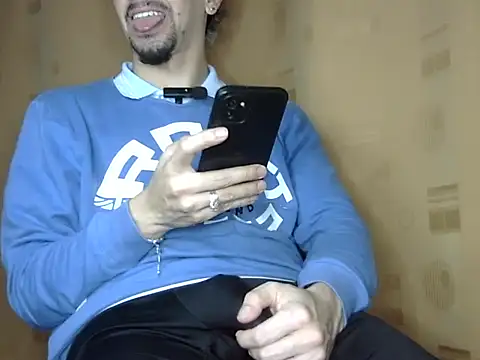 Snapshot of venusfranco_94 chatting on February 25, 2026, 2:12 am venusfranco 94 online show from February 25, 2026, 2:12 am