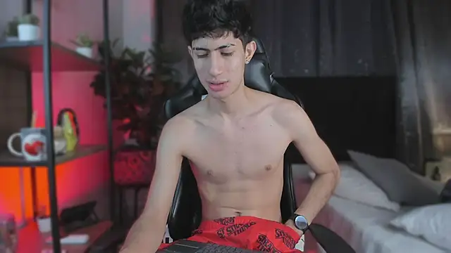 NovaaWheler online show from March 18, 2026, 12:19 pm