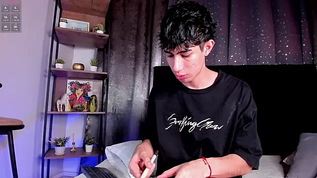 NovaaWheler online show from October 29, 2025, 1:54 pm