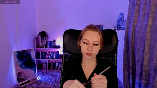 Snapshot of DariaTate chatting on March 13, 2025, 2:44 pm DariaTate online show from March 13, 2025, 2:44 pm