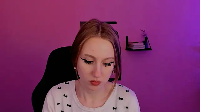 Snapshot of DariaTate chatting on February 21, 2025, 3:21 pm DariaTate online show from February 21, 2025, 3:21 pm