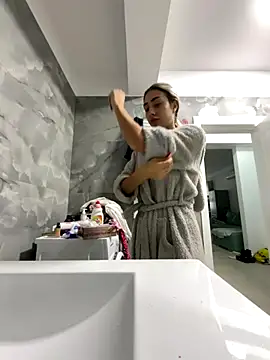 BonyBon29 online show from December 4, 2025, 6:56 am