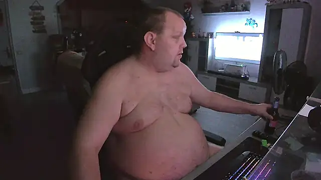 Hotfire-112 online show from April 11, 2026, 10:13 pm