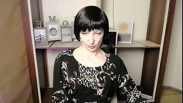 Snapshot of _AngeliaFlow_ chatting on March 2, 2026, 9:49 am AngeliaFlow online show from March 2, 2026, 9:49 am