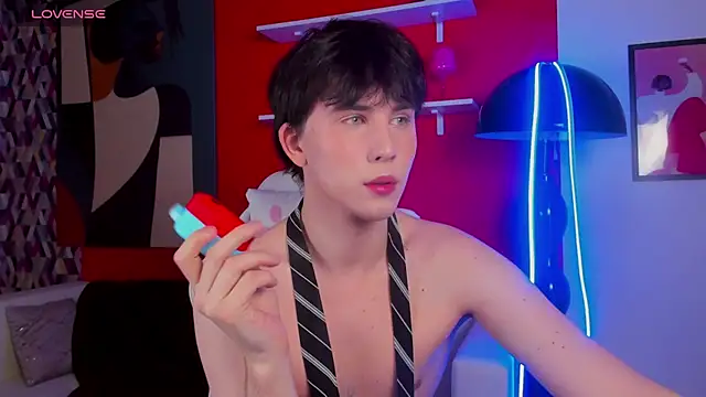 Snapshot of AdrianoAubert chatting on December 4, 2025, 10:25 am AdrianoAubert online show from December 4, 2025, 10:25 am