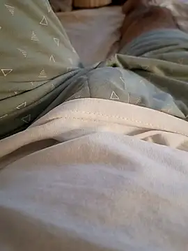 Casal30mais online show from April 14, 2026, 8:58 pm