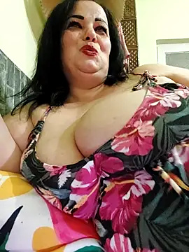 Snapshot of IvettkeXXX chatting on November 22, 2025, 1:32 pm IvettkeXXX online show from November 22, 2025, 1:32 pm