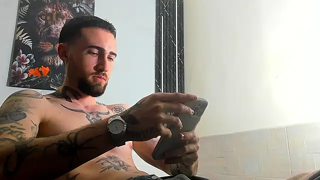 Luke davis01 online show from March 18, 2025, 4:50 pm