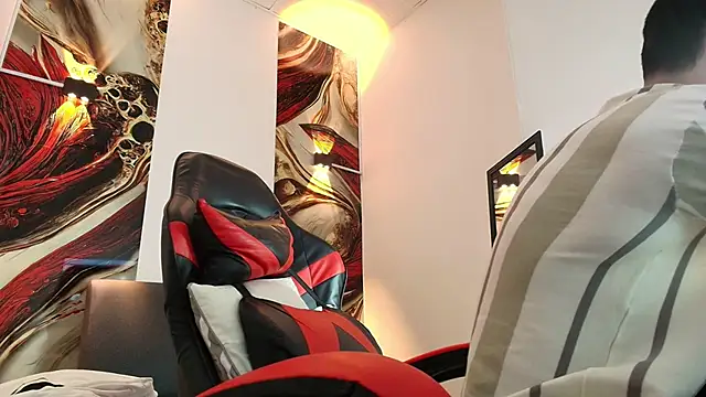 Luke davis01 online show from September 18, 2025, 1:14 pm