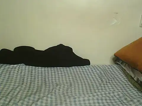 SweetLeona online show from November 5, 2025, 9:23 am