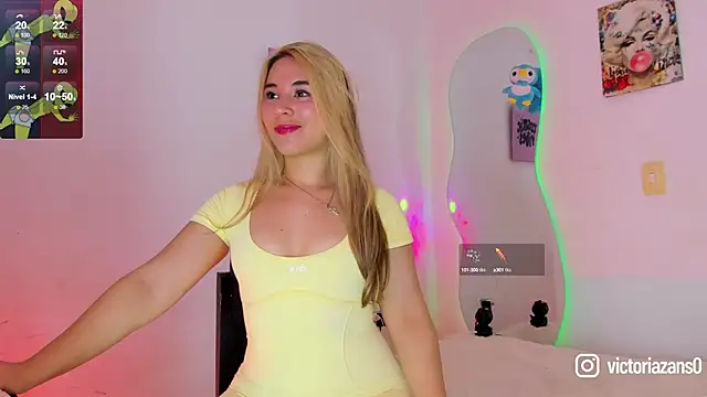 Snapshot of Vickyallien chatting on September 29, 2025, 4:01 pm Vickyallien online show from September 29, 2025, 4:01 pm