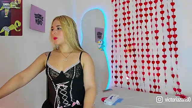 Snapshot of Vickyallien chatting on September 22, 2025, 4:02 pm Vickyallien online show from September 22, 2025, 4:02 pm