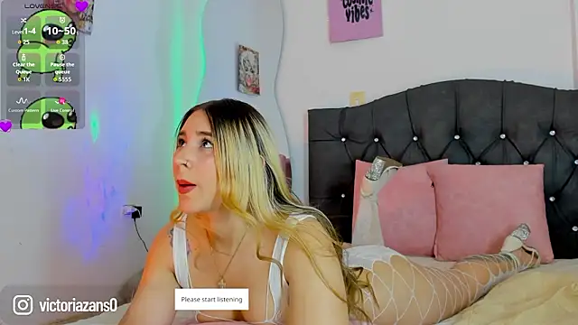 Vickyallien online show from March 21, 2026, 3:05 pm