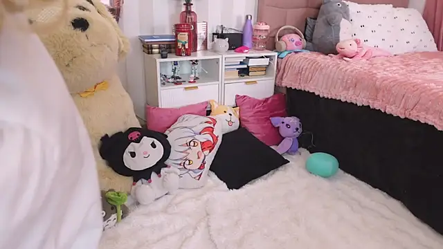 Snapshot of NataliaNovak chatting on February 16, 2026, 1:43 pm NataliaNovak online show from February 16, 2026, 1:43 pm