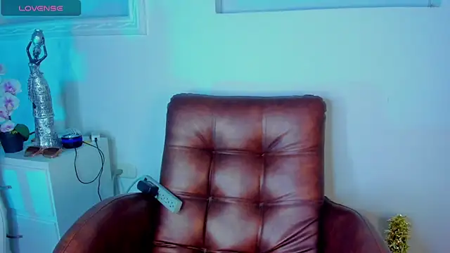 KourtneyEvans online show from January 5, 2026, 11:19 pm