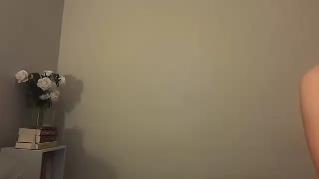 skyejde online show from December 21, 2025, 9:37 pm