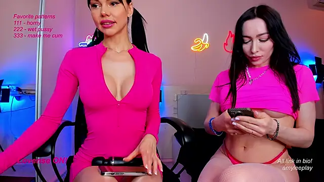 Snapshot of AmyLeeplay chatting on March 6, 2025, 3:13 pm AmyLeeplay online show from March 6, 2025, 3:13 pm