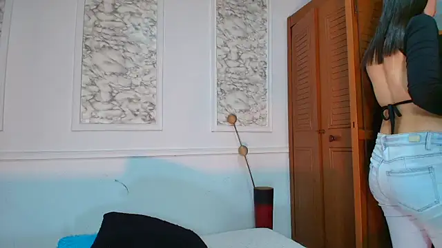 Snapshot of Danella_houston chatting on September 20, 2025, 8:03 pm Danella houston online show from September 20, 2025, 8:03 pm