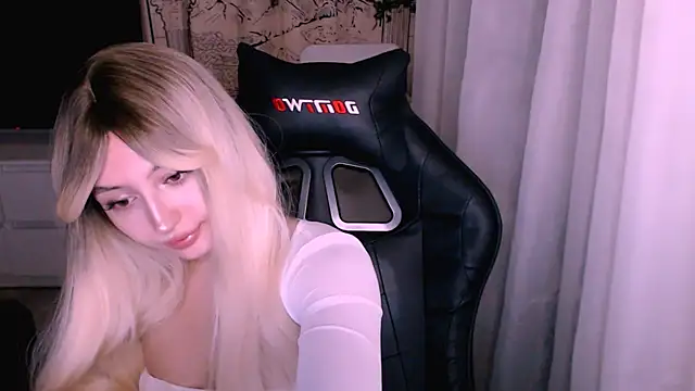 beauty blonde online show from December 3, 2025, 12:55 am