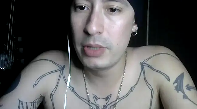 Snapshot of vampireathome chatting on February 21, 2025, 4:51 am vampireathome online show from February 21, 2025, 4:51 am