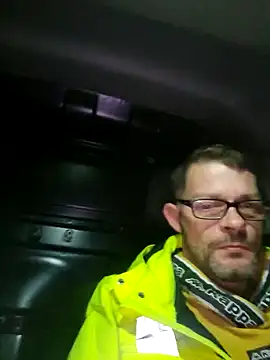 Snapshot of Gncastc23 chatting on November 12, 2025, 10:35 pm Gncastc23 online show from November 12, 2025, 10:35 pm