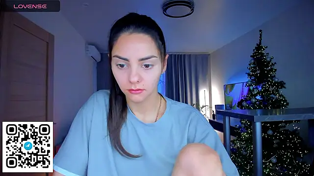 Snapshot of EmiliaZen chatting on January 8, 2026, 1:06 pm EmiliaZen online show from January 8, 2026, 1:06 pm