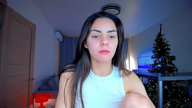 Snapshot of EmiliaZen chatting on December 18, 2025, 4:22 pm EmiliaZen online show from December 18, 2025, 4:22 pm