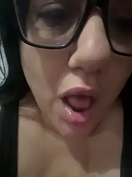 daianaspencer online show from December 22, 2025, 8:36 am