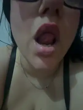 daianaspencer online show from April 8, 2026, 10:39 am