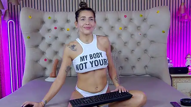 PlayfulShow online show from December 15, 2025, 12:11 pm