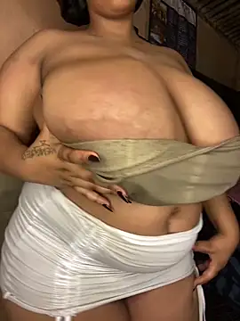 Snapshot of NonoGotBoobies chatting on November 26, 2025, 3:28 am NonoGotBoobies online show from November 26, 2025, 3:28 am