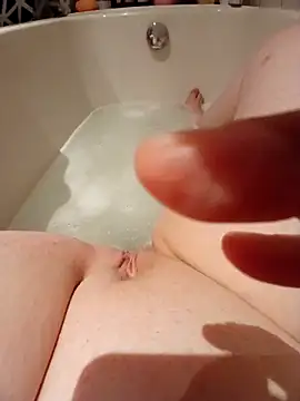 NoLubricantNeeded online show from December 20, 2025, 7:39 pm