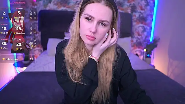 DivineJass online show from April 15, 2026, 9:48 pm