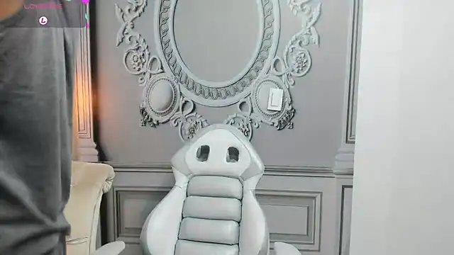 Andy dior18 online show from October 12, 2025, 2:13 am