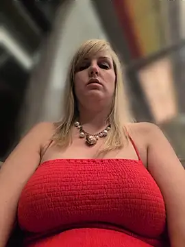 Sexybiene969 online show from April 18, 2026, 4:09 pm