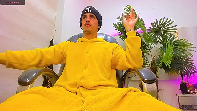 Dirty Kingg online show from September 23, 2025, 9:11 pm