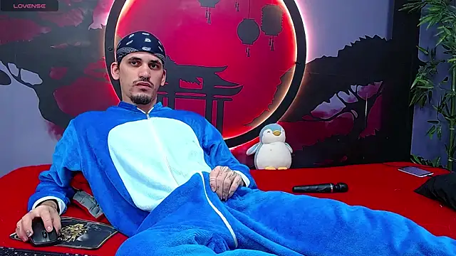 Dirty Kingg online show from December 3, 2025, 1:50 am