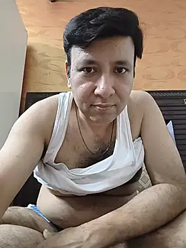 Snapshot of innocentboy1987 chatting on July 5, 2026, 4:25 pm innocentboy1987 online show from July 5, 2026, 4:25 pm