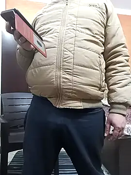 Snapshot of innocentboy1987 chatting on February 13, 2025, 4:54 am innocentboy1987 online show from February 13, 2025, 4:54 am