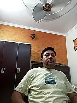 Snapshot of innocentboy1987 chatting on October 4, 2025, 7:43 am innocentboy1987 online show from October 4, 2025, 7:43 am