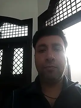 innocentboy1987 online show from February 7, 2026, 4:09 am