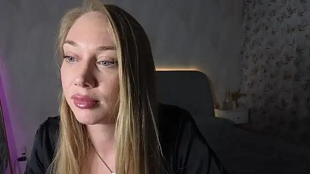 Snapshot of Engel_13 chatting on October 9, 2025, 5:57 pm Engel 13 online show from October 9, 2025, 5:57 pm