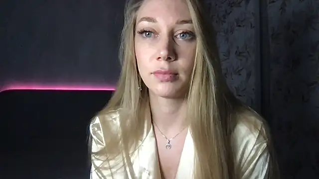 Snapshot of Engel_13 chatting on March 3, 2025, 7:17 pm Engel 13 online show from March 3, 2025, 7:17 pm